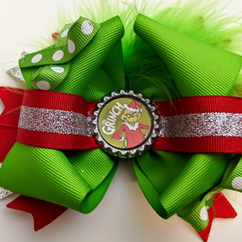 The Grinch medium bow